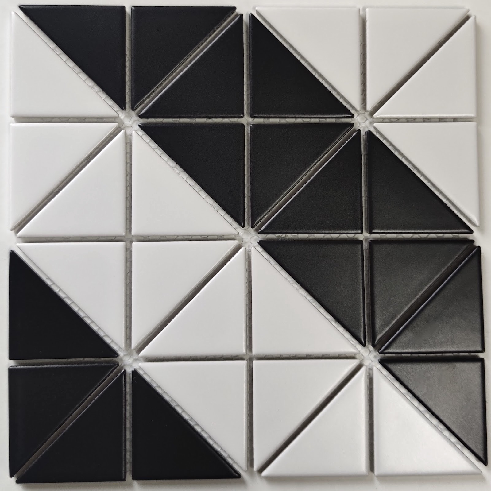 Black And White Ceramic Tile Mosaic, How To Do A Tile Mosaic